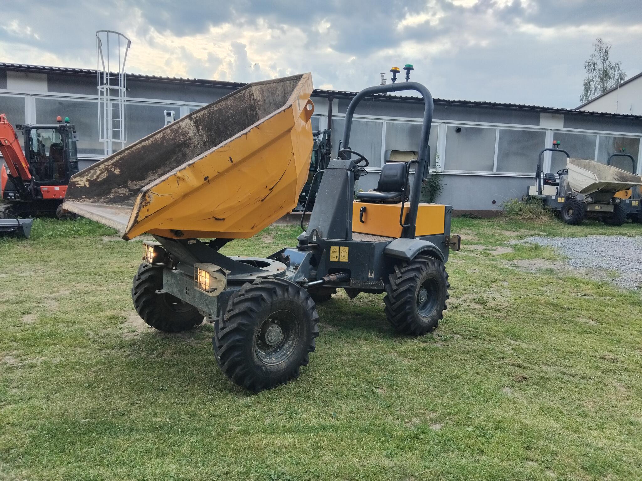 Dempr TEREX T3SH Motor kubota Hydrostatická převodovka Dempr TEREX T3SH Motor kubota Hydrostatická převodovka