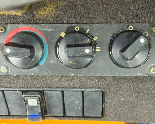 DUMPER THWAITES MACH2190 