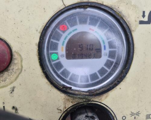 JCB 6TST KOLOVÝ DEMPR 