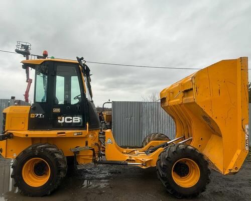 JCB 7FT S KABINOU AKCE VÝPRODEJ