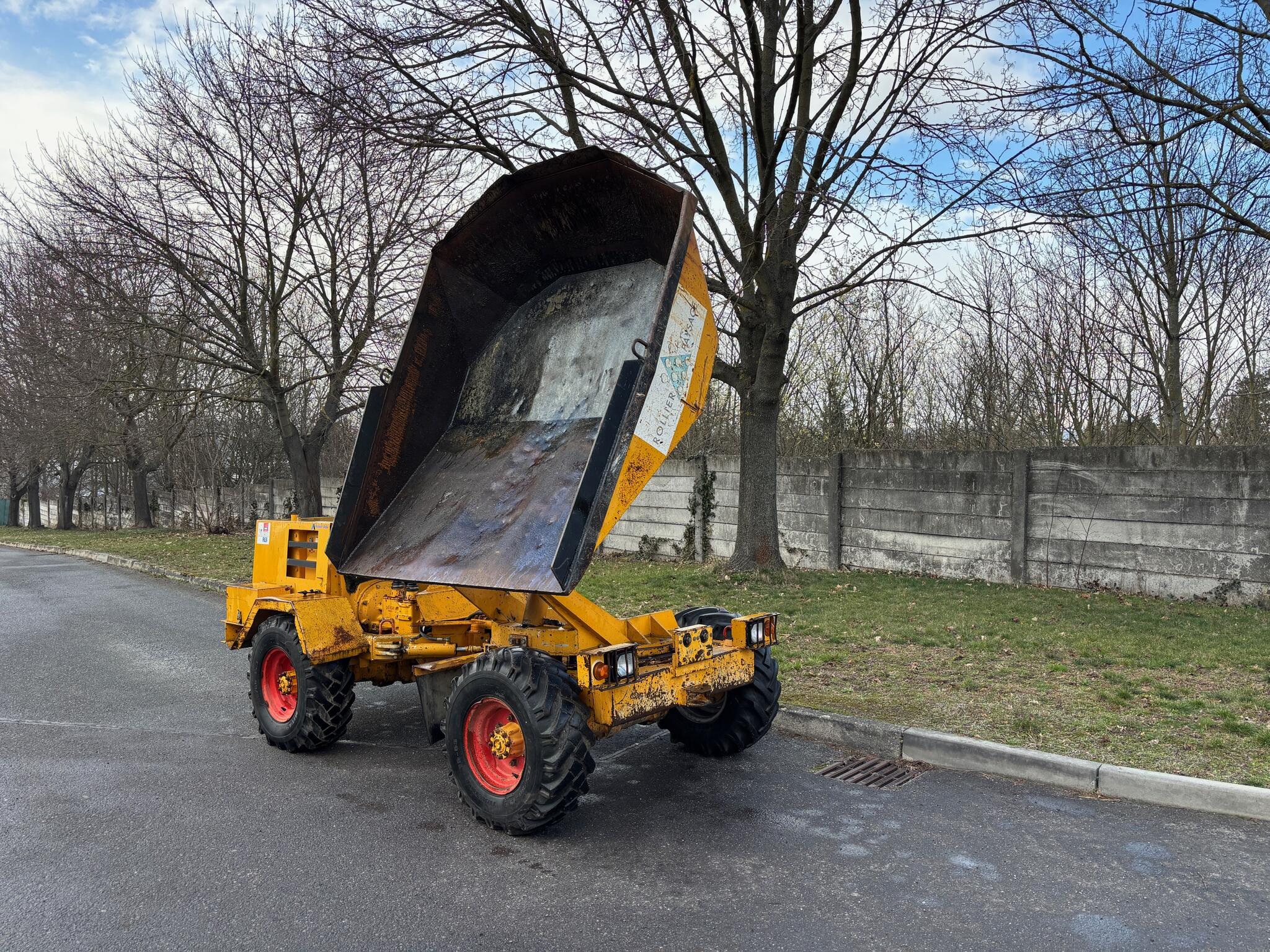 Kolový dumper Raco KPC1800 / Třístranný / 3.24t