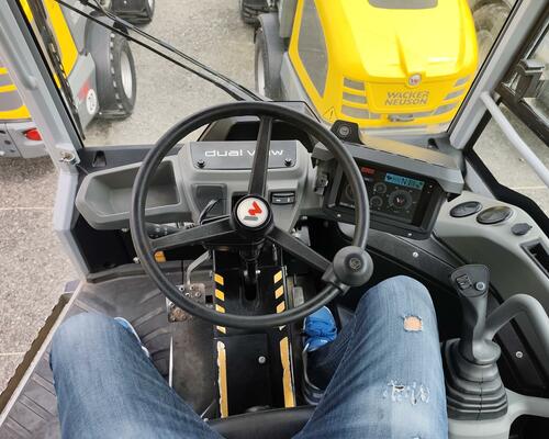 Wacker Neuson DW 60 Dual View otočná korba