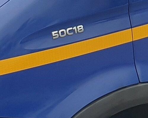 IVECO 50C18 Daily (3.D 16V) Giugiaro + Effer - 3700 2S