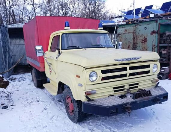 _JINÉ (US) Dodge - W300 /V8 5.2 +(Swiss) Mowag