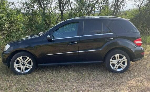 Mercedes ML 350 CDi 4matic Mercedes ML 350 CDi 4matic