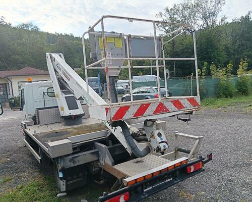 Nissan Cabstar Plošina Rothlener 148 dosah 14,8 m