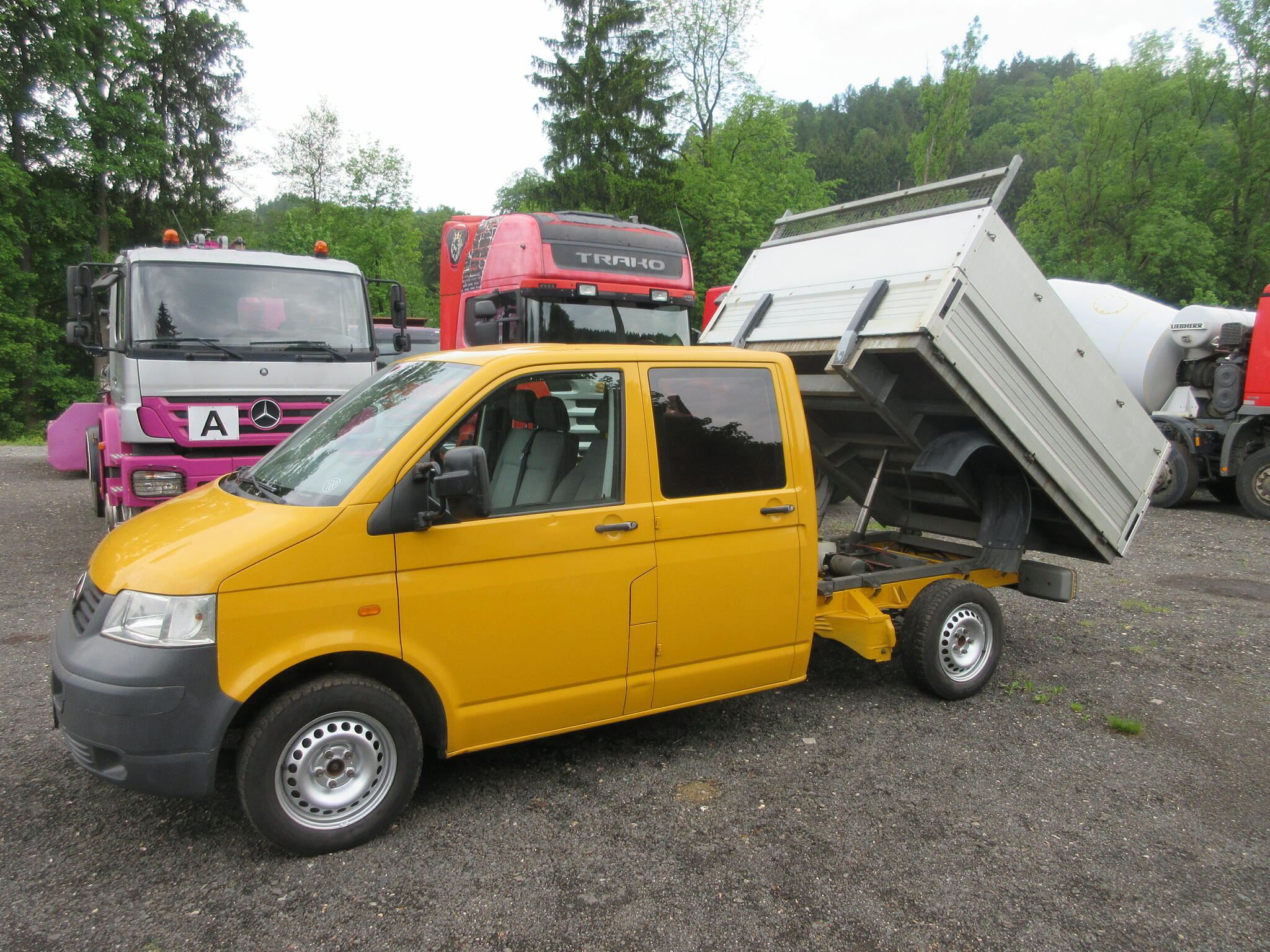 VW TRANSPORTER T5 SKLÁPĚČ 75 KW - 