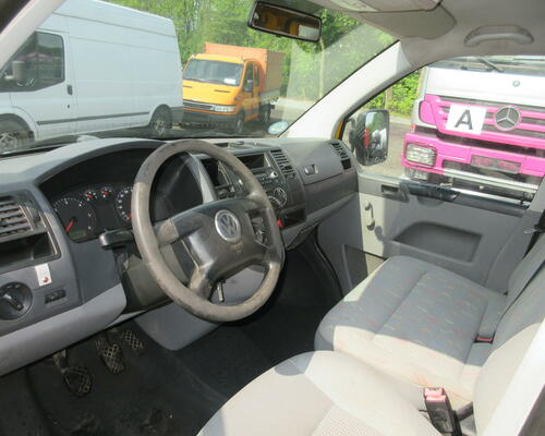 VW TRANSPORTER T5 SKLÁPĚČ 75 KW - 