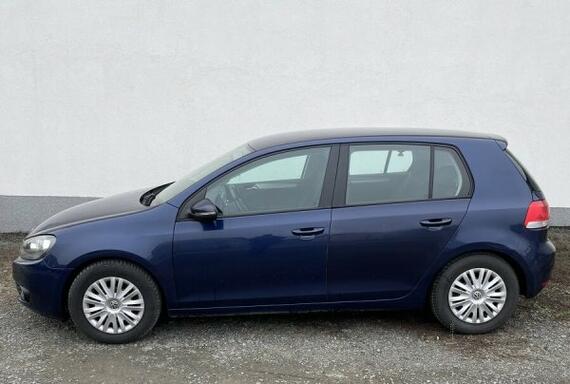 VW (Volkswagen) Golf 1.6 TDi Blue Mottion