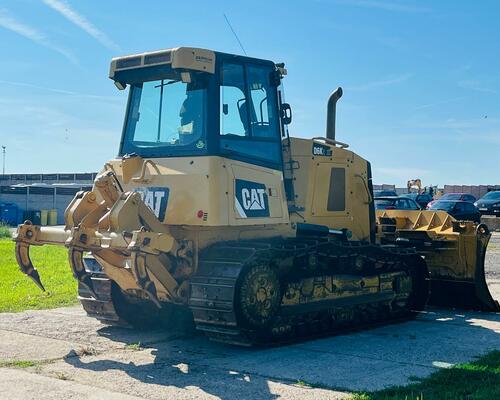 Buldozer Caterpillar D6 (Možnost leasingu)