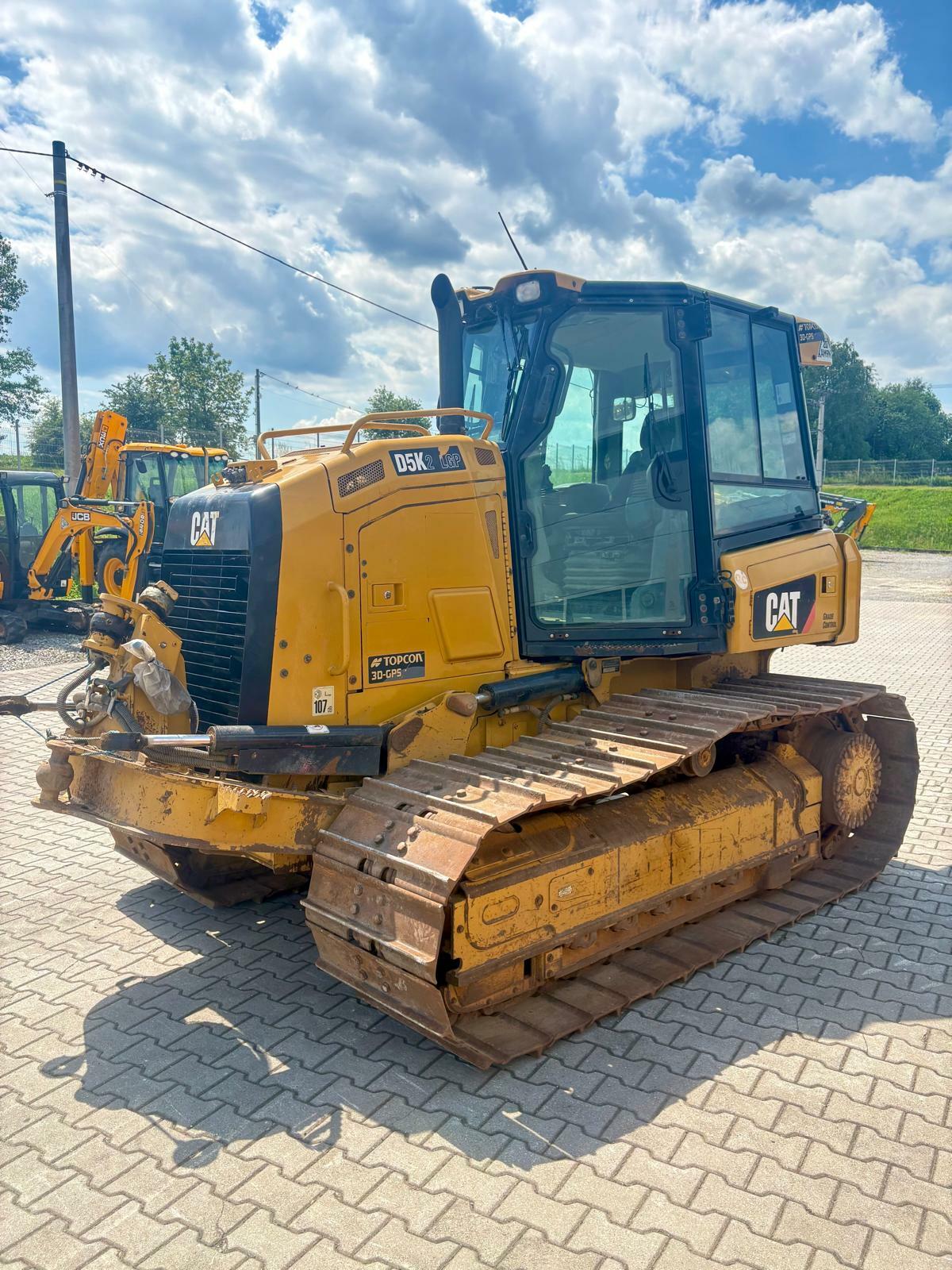 CAT D5K2 LGP