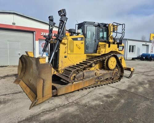 Caterpillar D6T XL