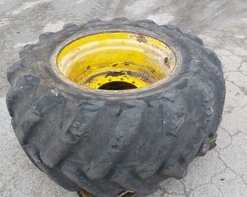 Zadní kola na harvestor 