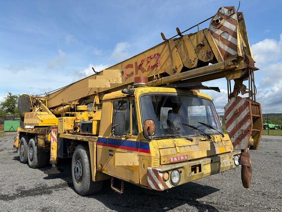 JEŘÁB TATRA AD 28