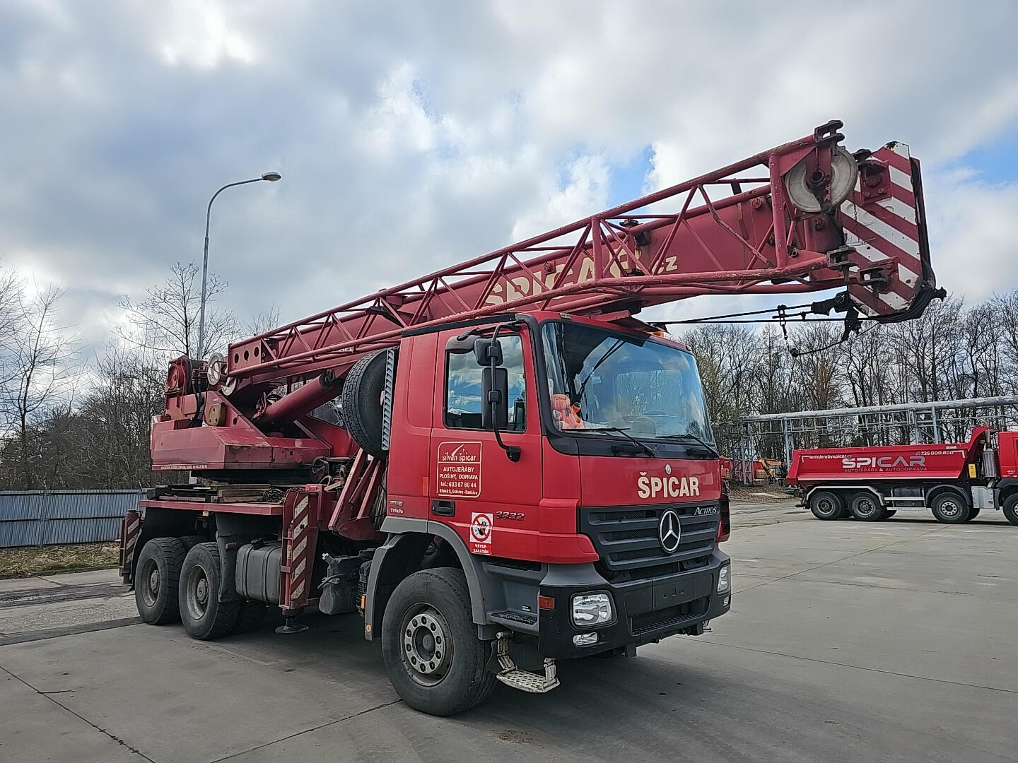  Mercedes-Benz  3332, 6x4 AD20.2 autojeřáb