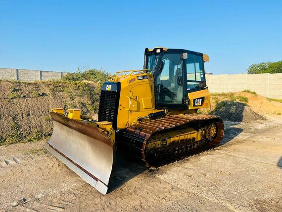 Buldozer Caterpillar D5K2LGP (Možnost leasingu)