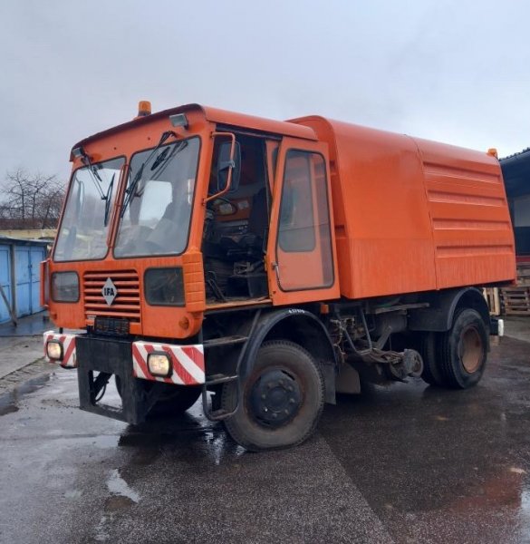 IFA W50 +KM 2301