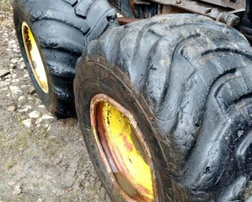 John Deere 1510 E 8W +CF 785