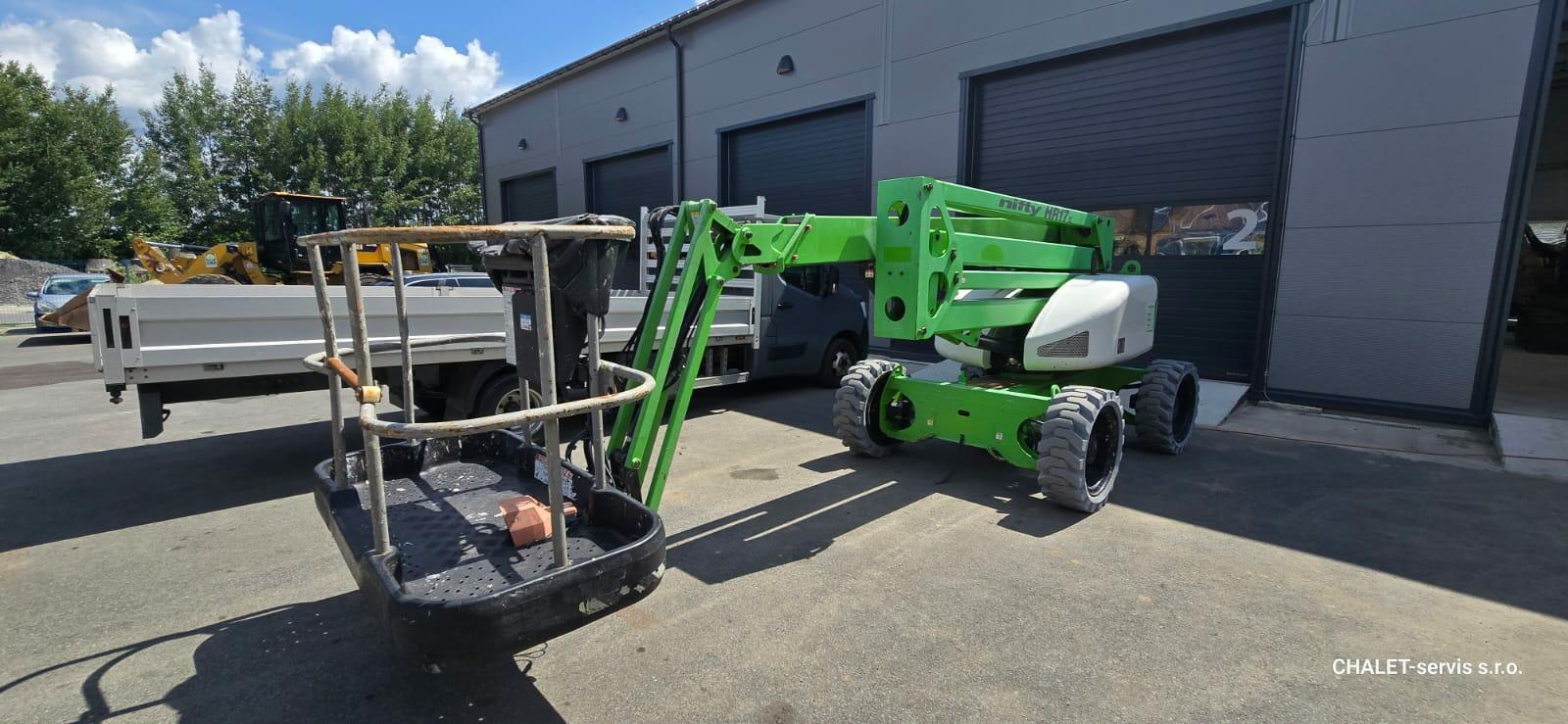 Kloubová pracovní plošina Niftylift HR 17 Hybrid