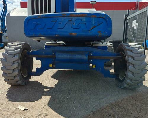 Nifty HR 21 DE 2WD
