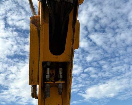 Terex TBL 890