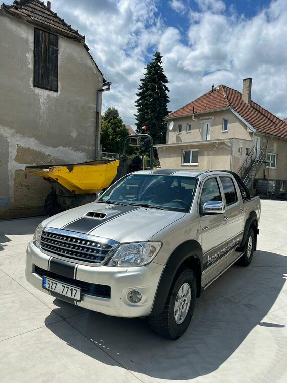 Toyota Hilux 