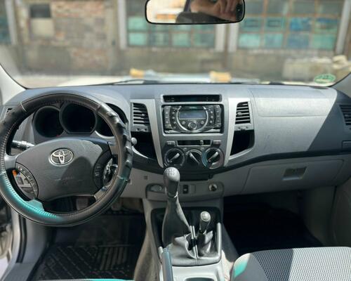 Toyota Hilux 