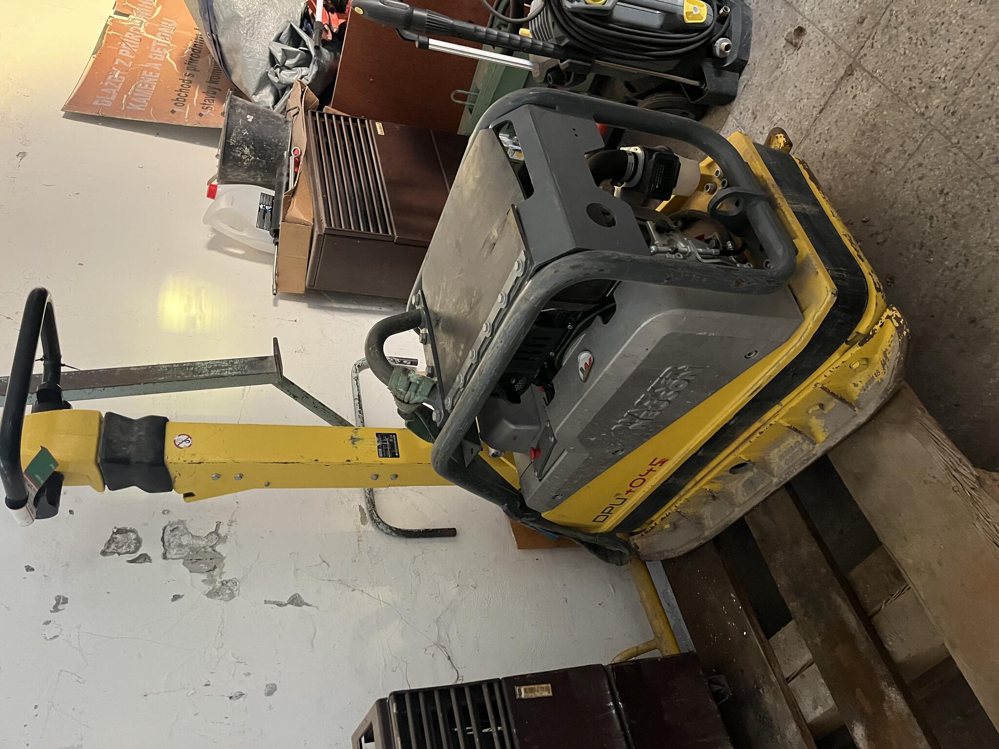 Vibrační deska WACKER 4045 YE