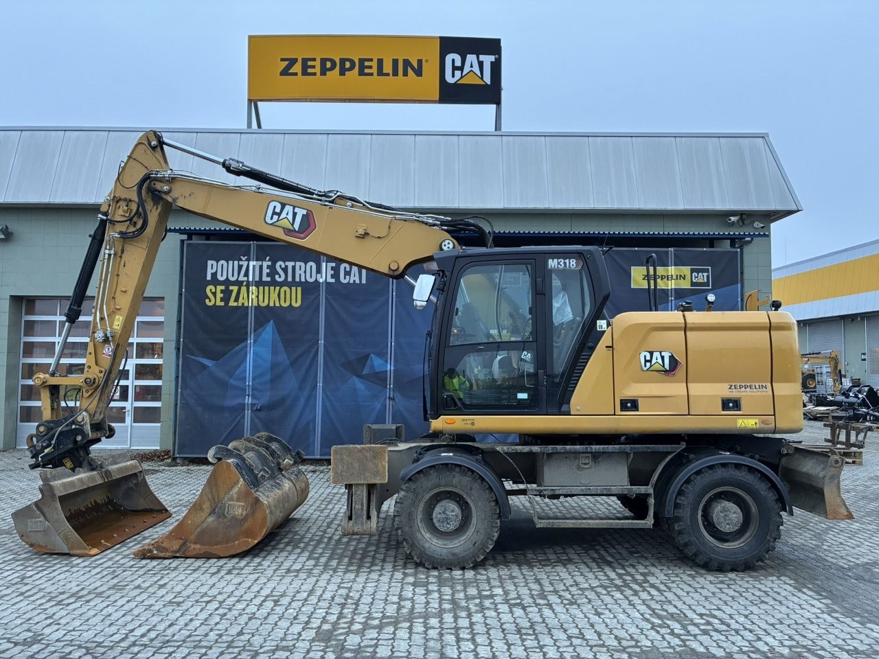 Caterpillar M318