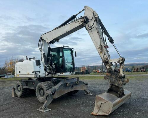 CATERPILLAR  M 313 D - STROJ V SUPER STAVU!