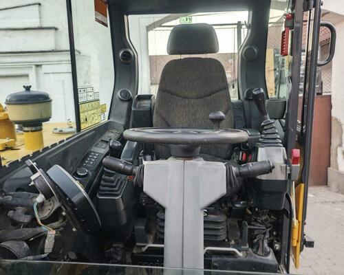 DOOSAN DX57