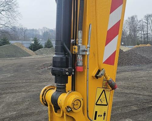 JCB 175 W