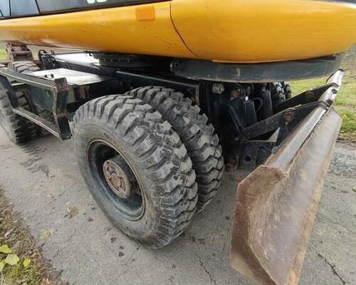 JCB JS 145W