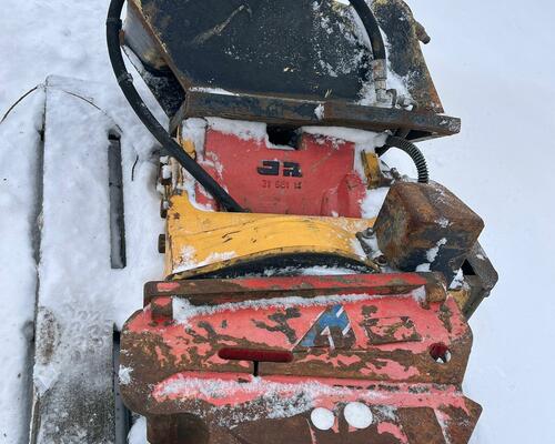 Kolové rypadlo CASE WX145 (Možnost leasingu)