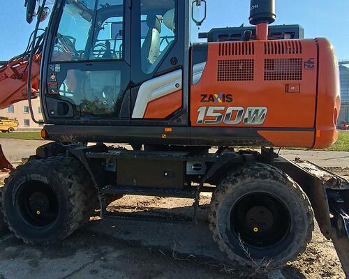 KOLOVÉ RYPADLO HITACHI ZX150W-7-2P (2002)
