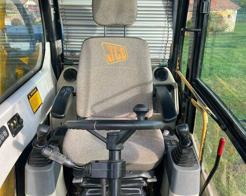 Kolové rypadlo JCB JS160W (Možnost leasingu)