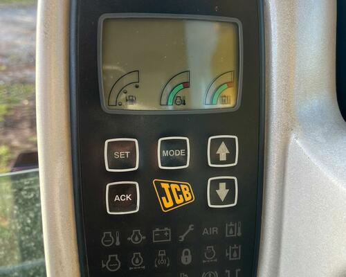 Kolové rypadlo JCB JS160W (Možnost leasingu)