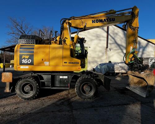 Kolové rypadlo KOMATSU PW 160-11