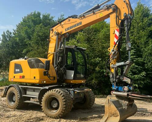 Kolové rypadlo LIEBHERR 914 bagr LIEBHERR A914   -  Zprostředkujeme výhodný úvěr 