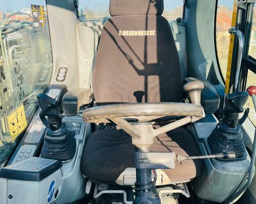 Kolové rypadlo Liebherr A910 (Možnost leasingu)