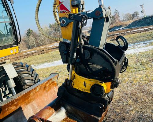 Kolové rypadlo Liebherr A910 (Možnost leasingu)