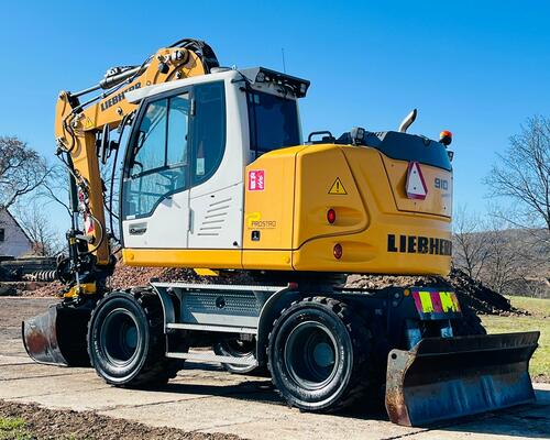 Kolové rypadlo Liebherr A910 (Možnost leasingu)