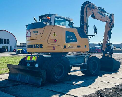 Kolové rypadlo Liebherr A910 (Možnost leasingu)