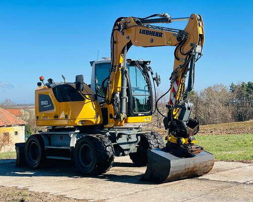 Kolové rypadlo Liebherr A910 (Možnost leasingu)