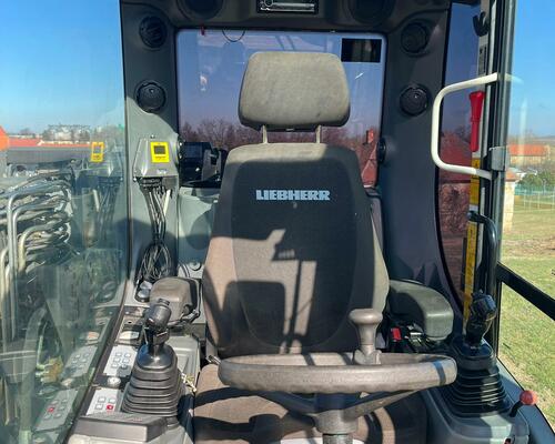 Kolové rypadlo Liebherr A910 (Možnost leasingu)