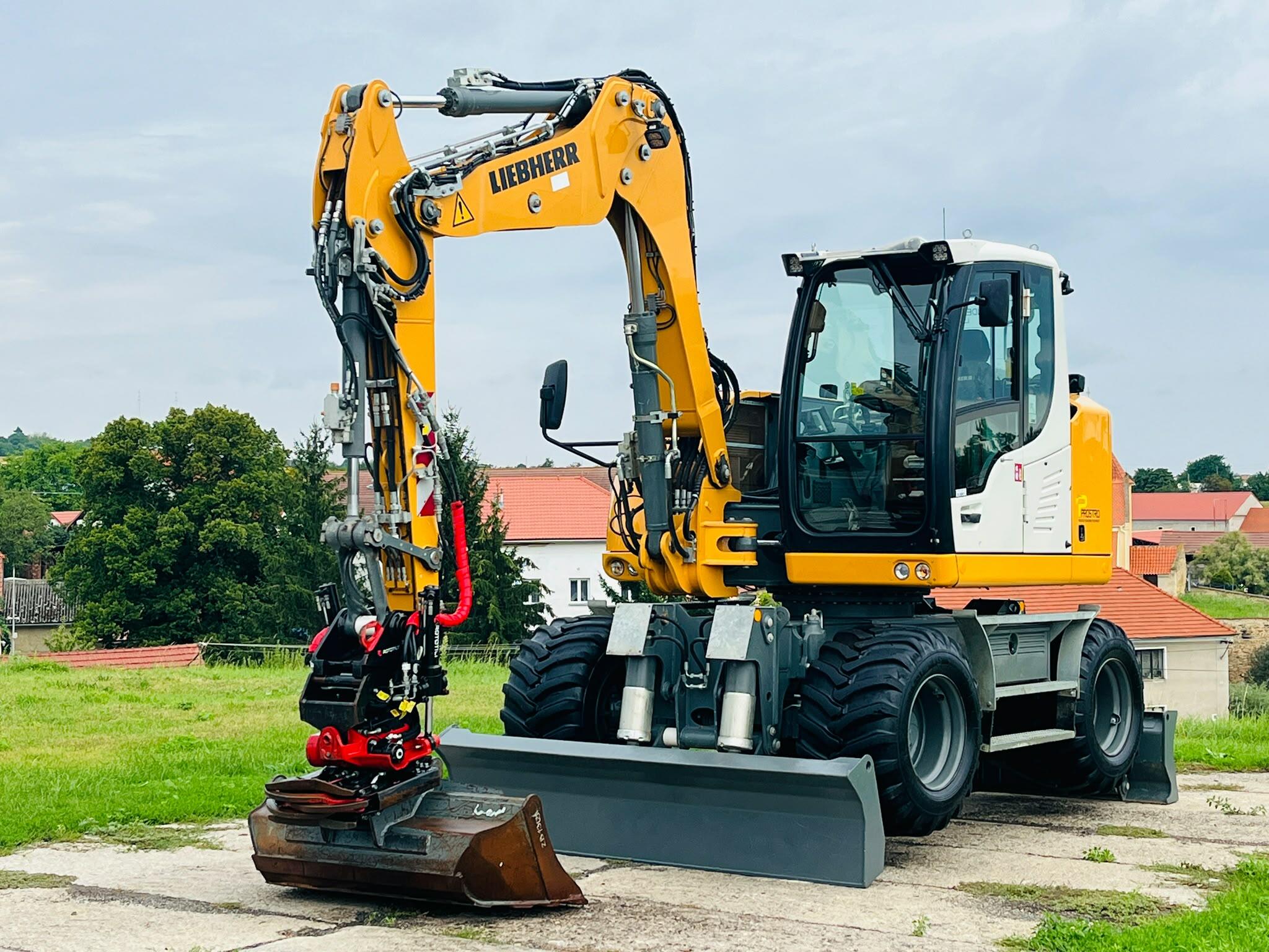 Kolové rypadlo Liebherr A910 (Možnost leasingu)