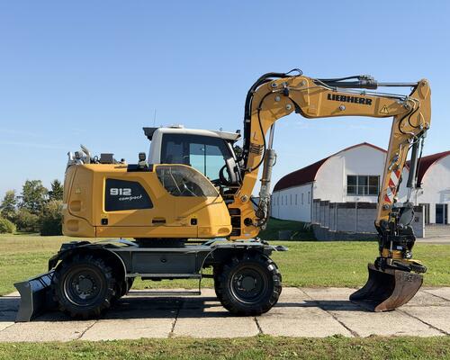 Kolové rypadlo Liebherr A912 Compact Litronic (Možnost leasingu)