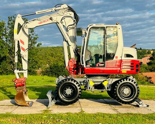 Kolové rypadlo Takeuchi TB295W (Možnost leasingu)