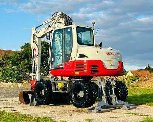 Kolové rypadlo Takeuchi TB295W (Možnost leasingu)