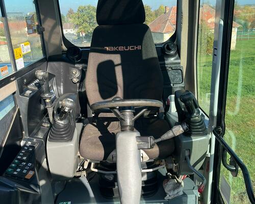 Kolové rypadlo Takeuchi TB295W (Možnost leasingu)